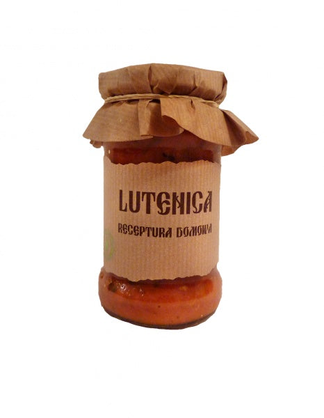 Domowa spiżarnia lutenica.